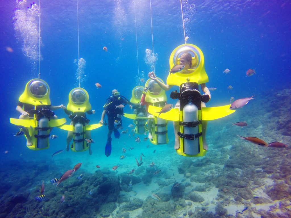 Mergulho em scooters subaquáticas em o que fazer em Curaçao