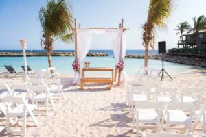 Confira 11 dicas sobre como organizar casamento em Curaçao, ideias de hotéis e valores