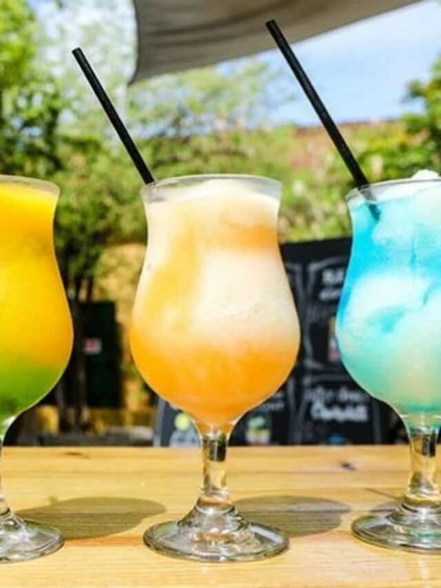 Blue Curaçao Cocktails – 5 opções